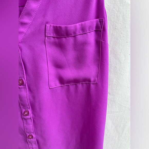 Xpress women’s Size small petite sleeveless button down blouse with collar - Picture 2 of 6